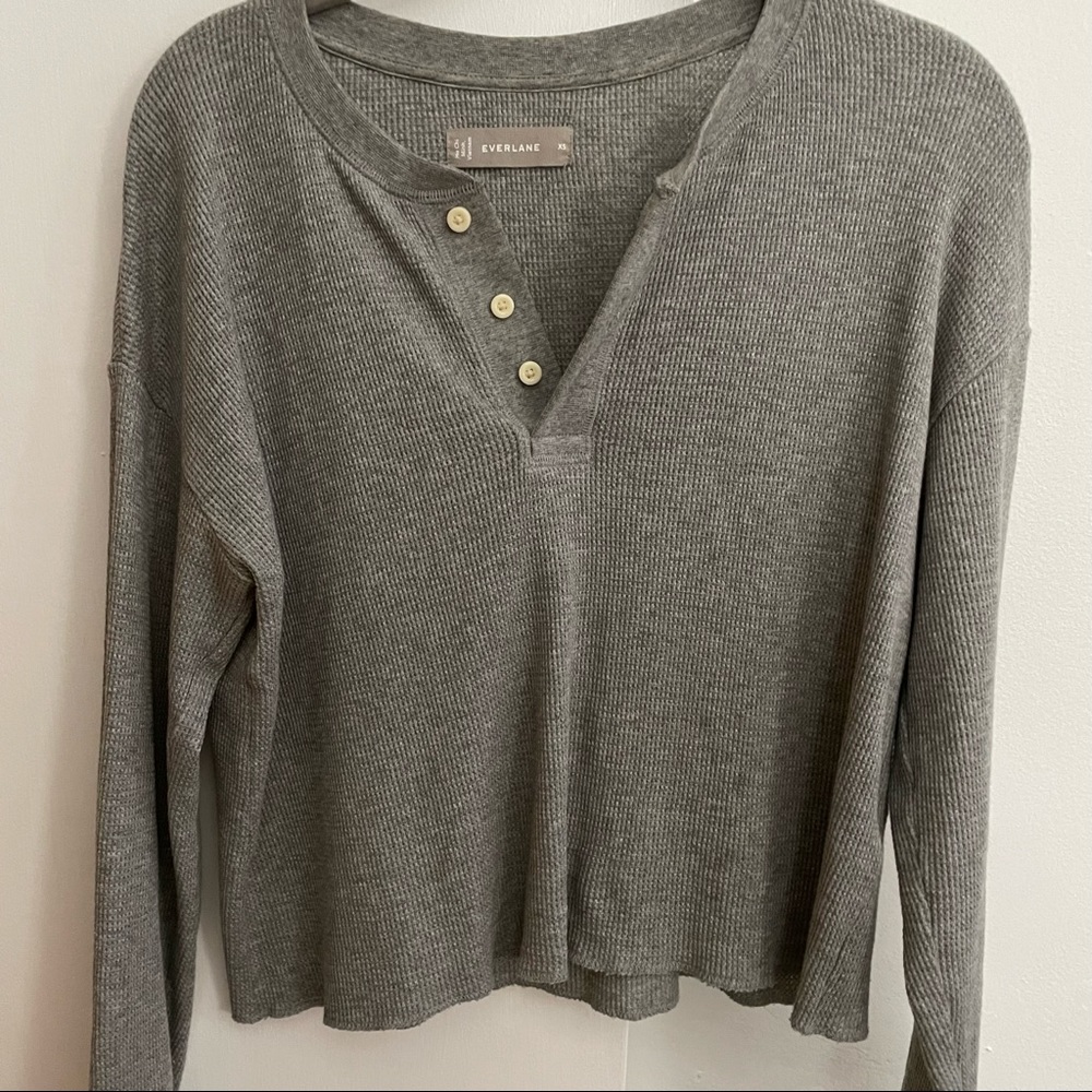 Everlane Grey Thermal Henley Waffle shirt